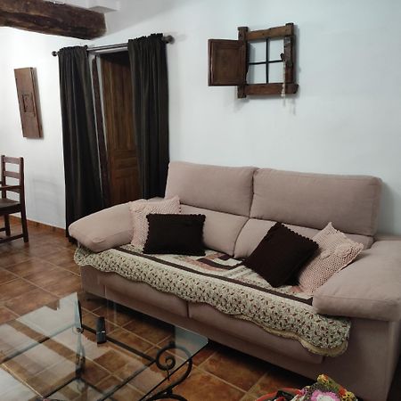 Alcoba Con Patio Del Siglo XIX Villanueva de Viver Exterior foto